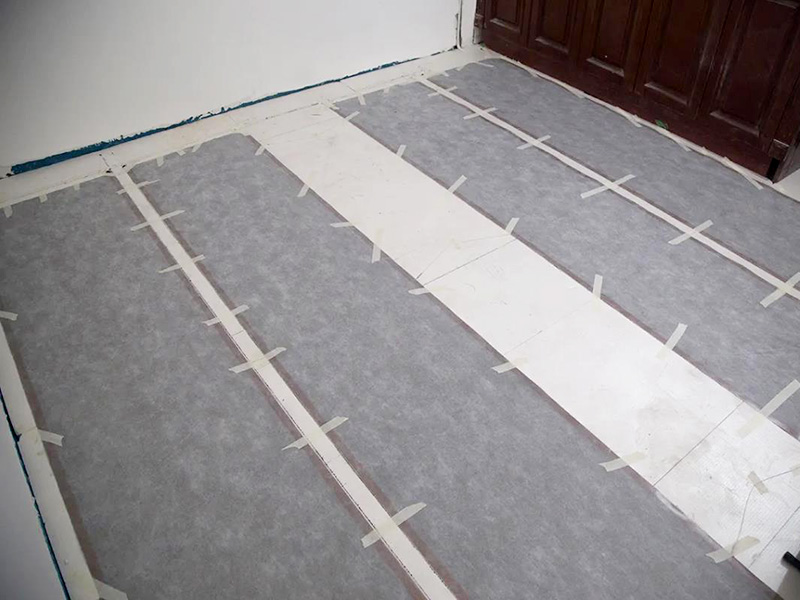 我們在裝修家庭時，一般都會采購自己喜歡的瓷磚，有些是根據(jù)喜愛，有些則是根據(jù)功能進行選購，其中發(fā)熱瓷磚是非常火熱的產(chǎn)品，那么它好用嗎？